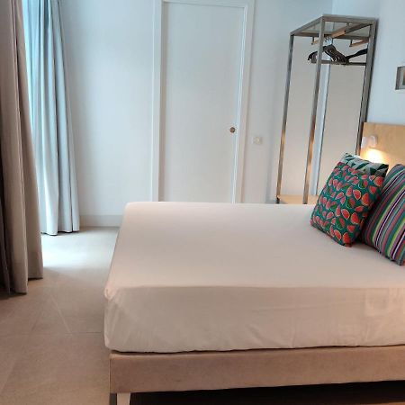 Apartamentos Y Estudios Centricos Conil Home Suite コニル・デ・ラ・フロンテラ エクステリア 写真