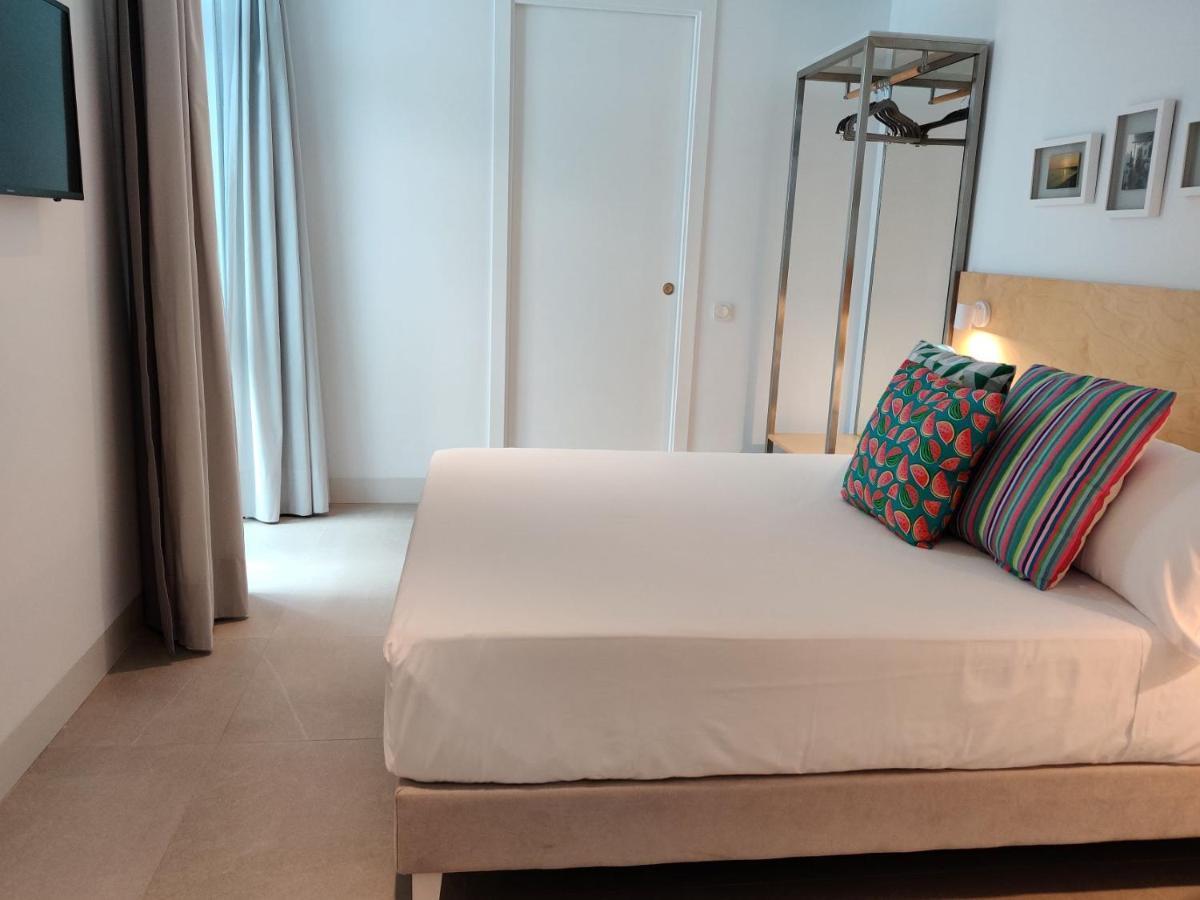 Apartamentos Y Estudios Centricos Conil Home Suite コニル・デ・ラ・フロンテラ エクステリア 写真