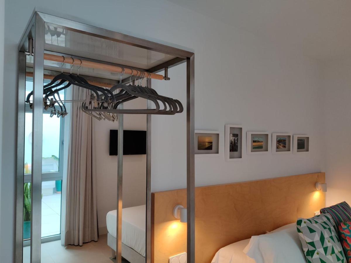 Apartamentos Y Estudios Centricos Conil Home Suite コニル・デ・ラ・フロンテラ エクステリア 写真