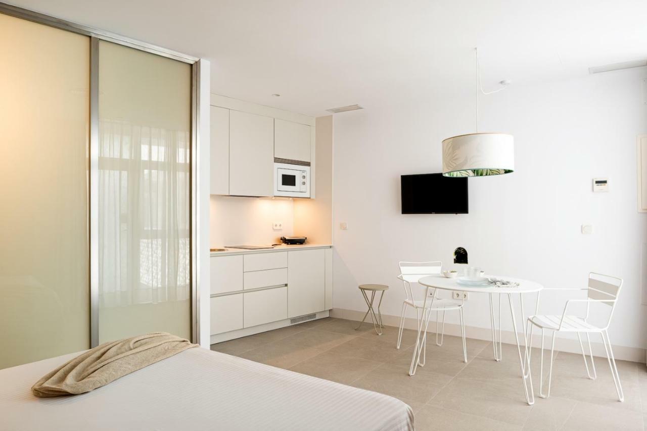 Apartamentos Y Estudios Centricos Conil Home Suite コニル・デ・ラ・フロンテラ エクステリア 写真