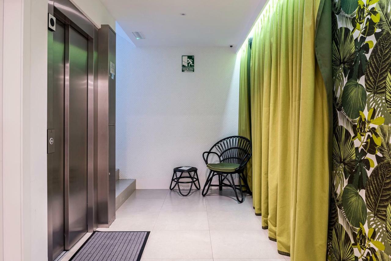 Apartamentos Y Estudios Centricos Conil Home Suite コニル・デ・ラ・フロンテラ エクステリア 写真